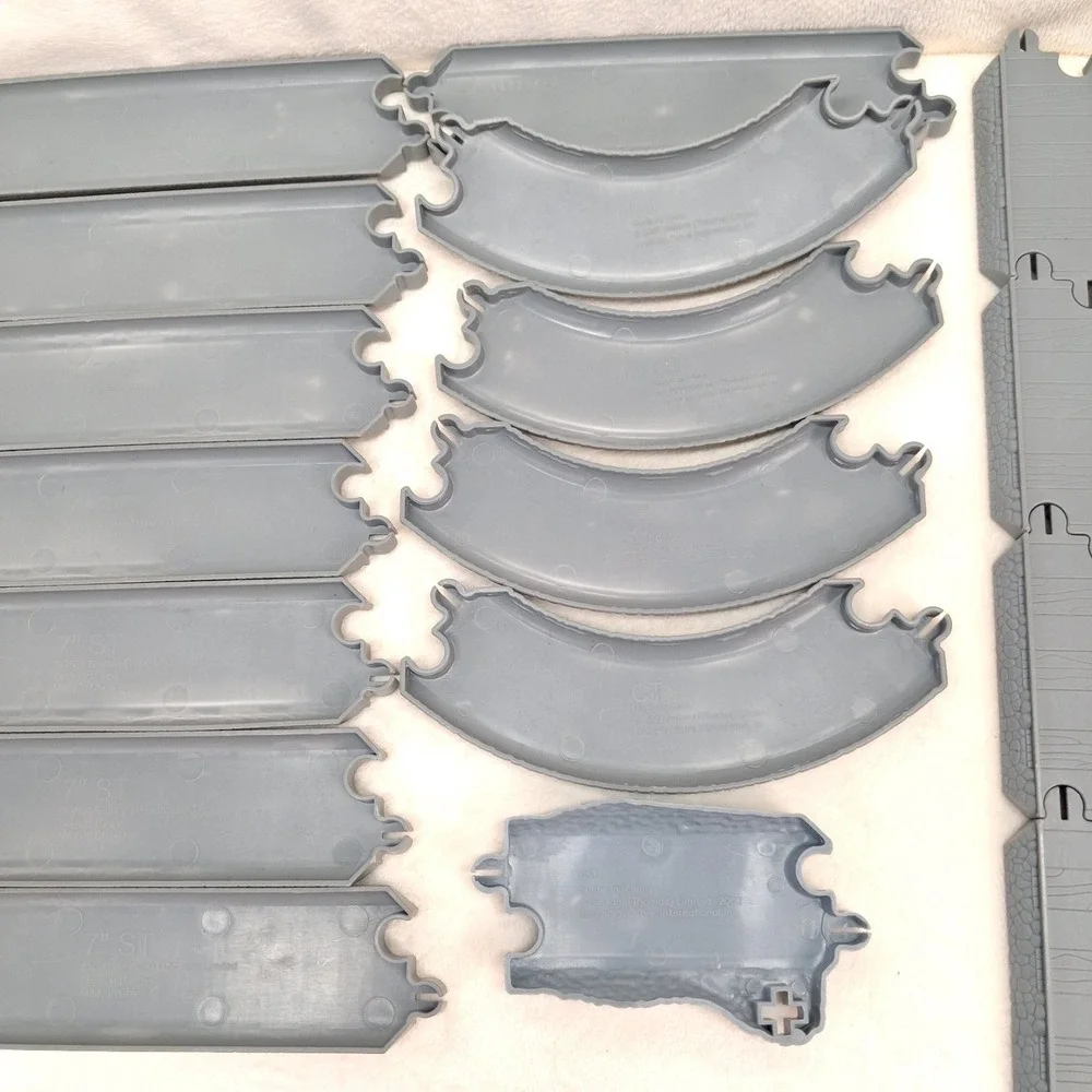 2002/2003/2004  Thomas And Friends Track Pieces- Learning Curve - Gullane LOT